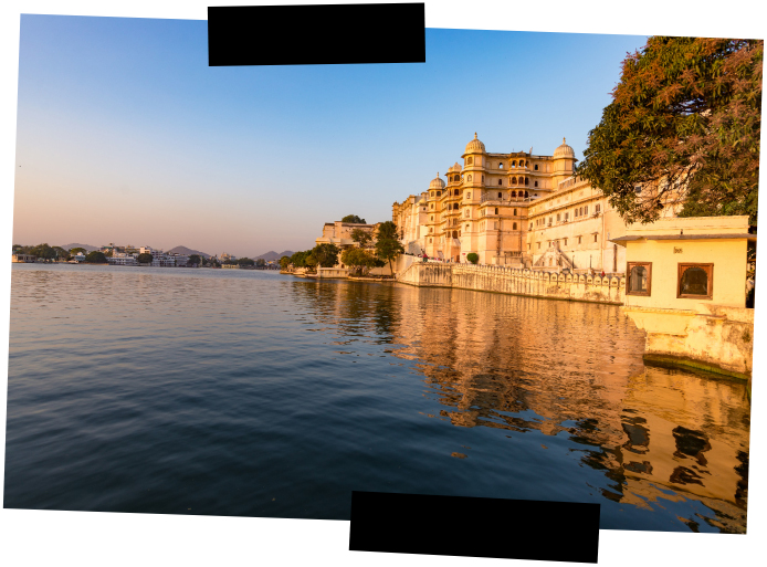 Viajes a medida. Viajes que inspiran. Palacios flotantes en el lago de Udaipur